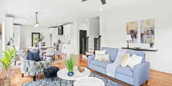 Image 2: Living Room