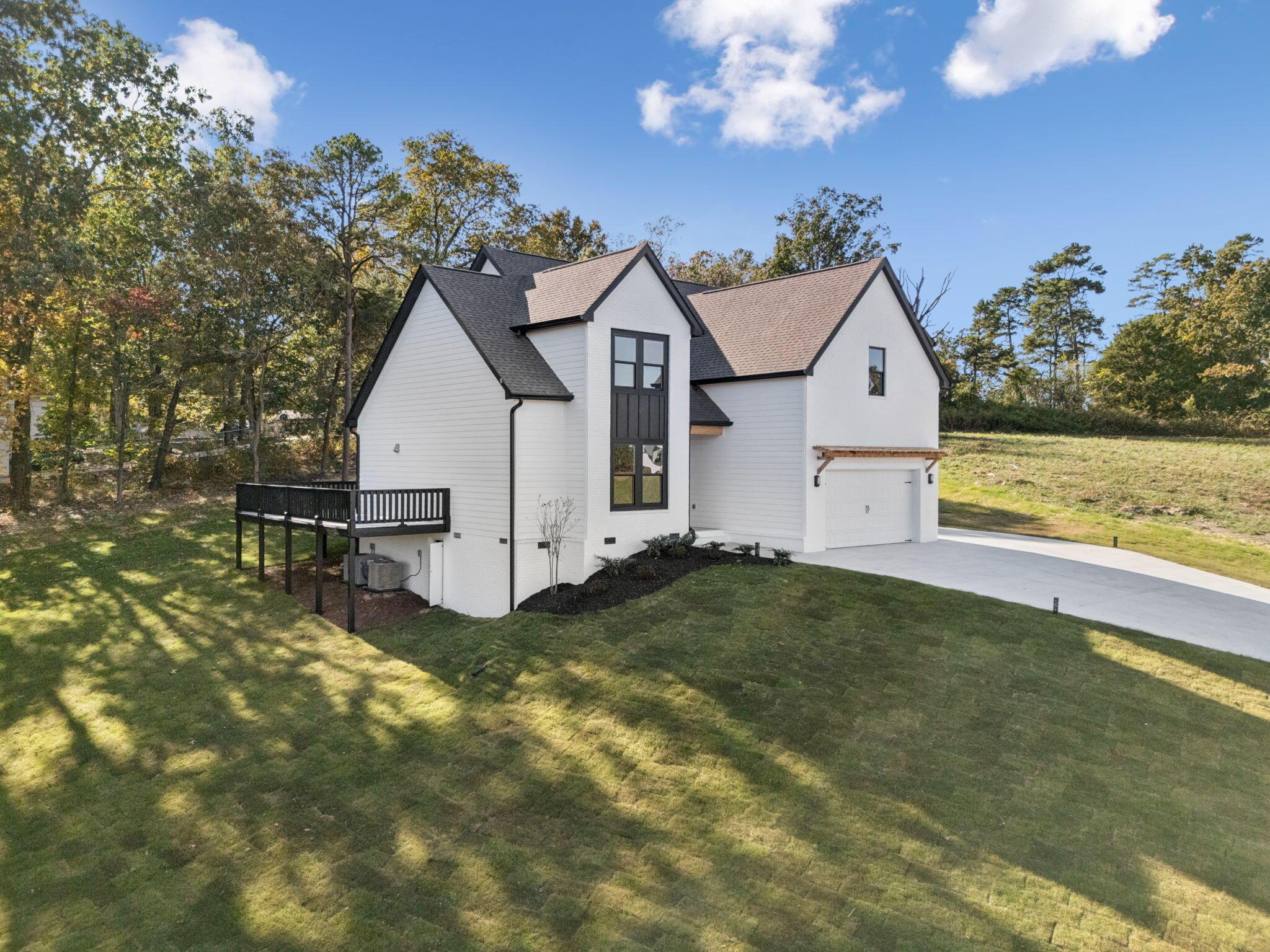 Image 3: 2-524 Wilkinson Rd NE - 002