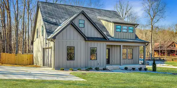7883 Sawyer Pike