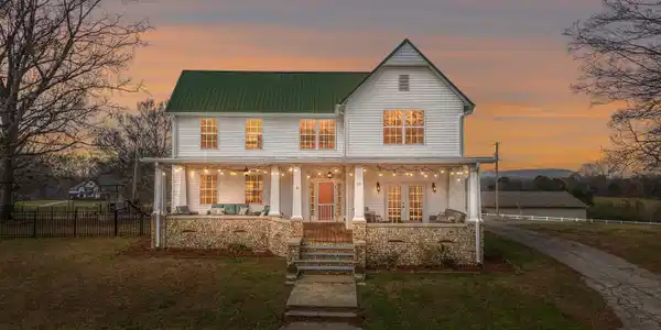 92 Buran Lane