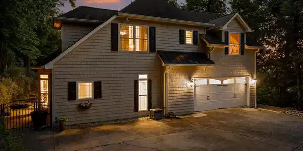 2399 Red Tail Lane