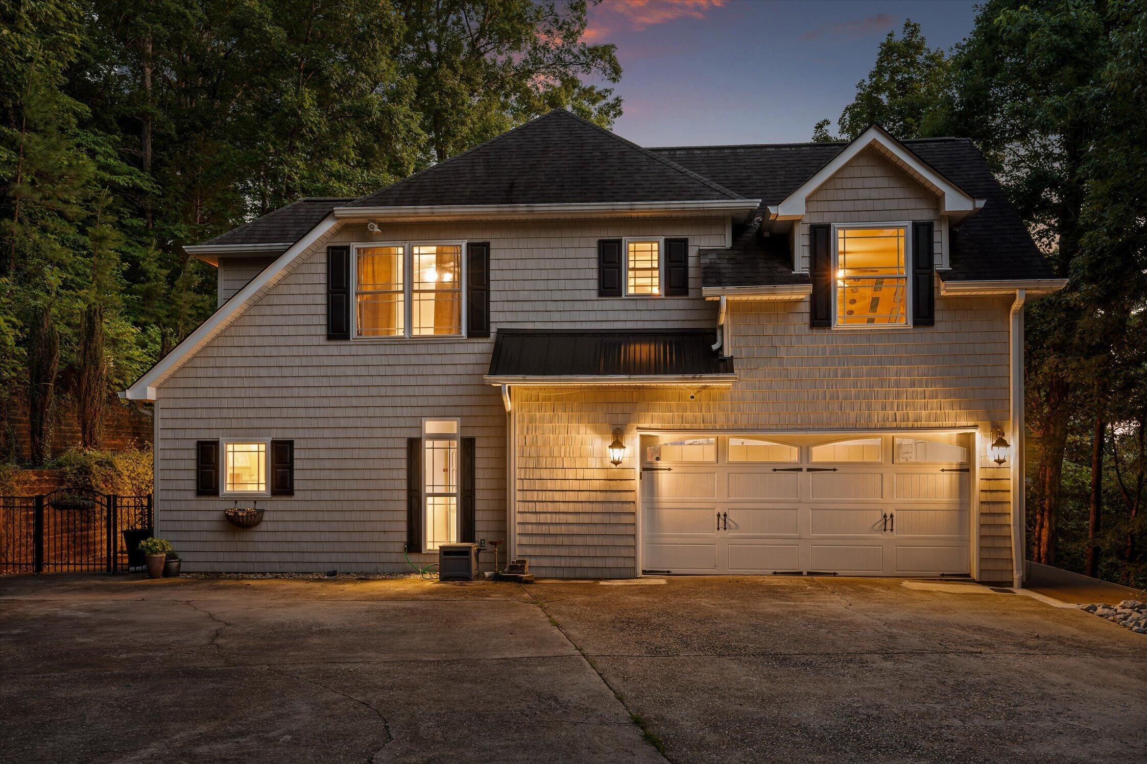 Image 3: 114-2399 Red Tail Ln-114