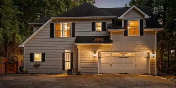 Image 3: 114-2399 Red Tail Ln-114