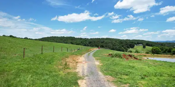 Image 4: 4-web-or-mls-DJI_0925