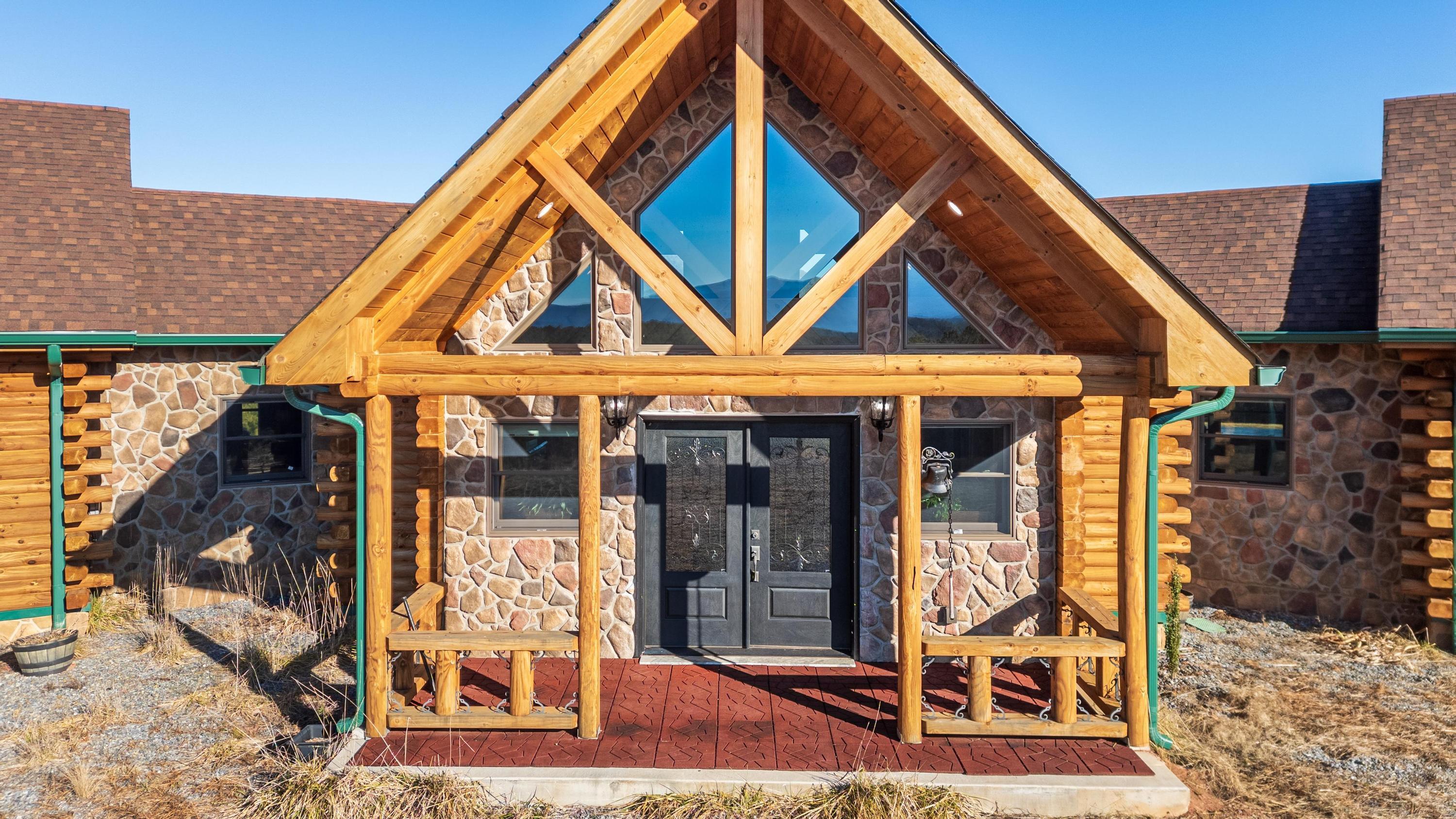 Image 3: West Entrance