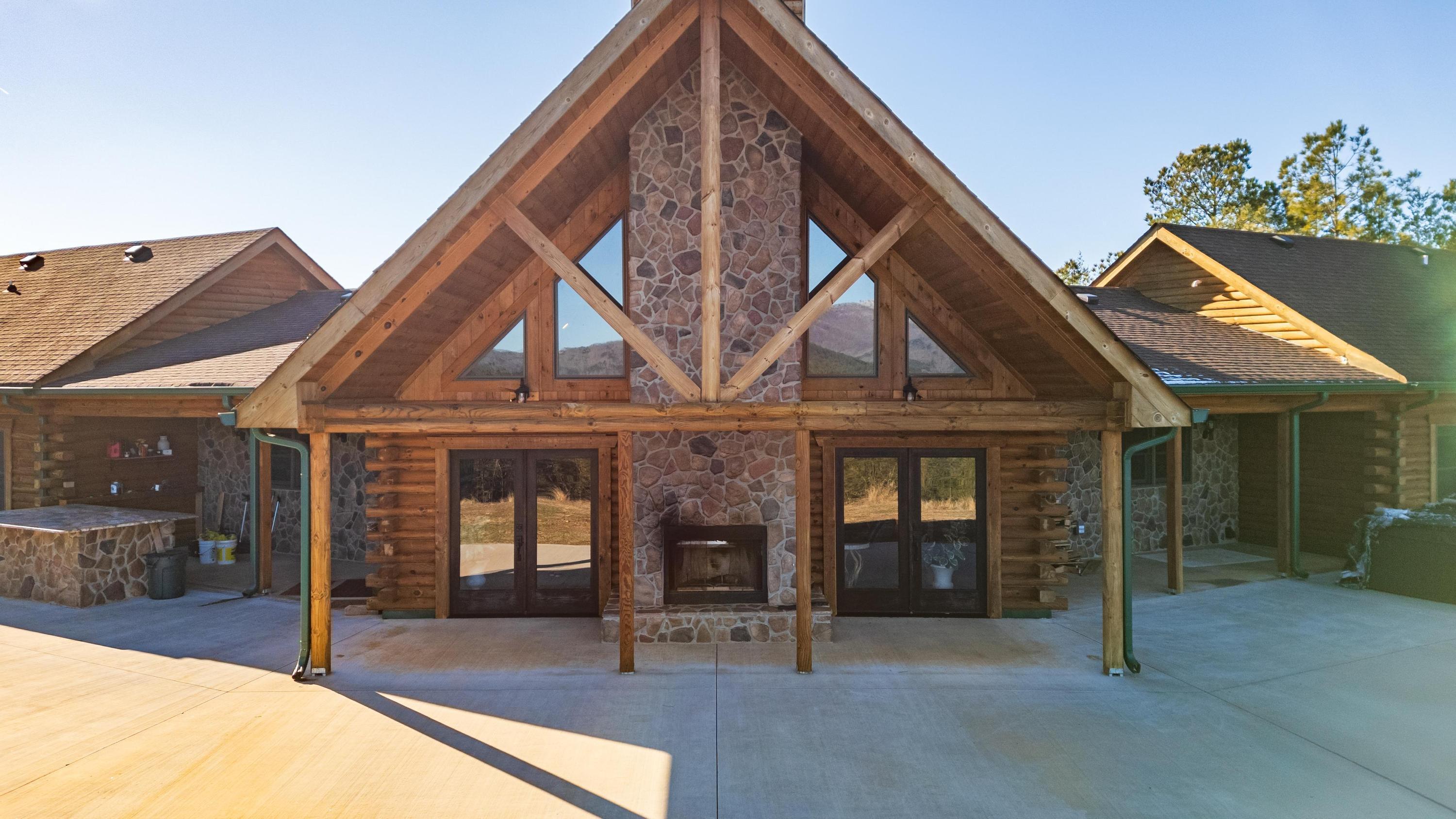 Image 4: East entrance