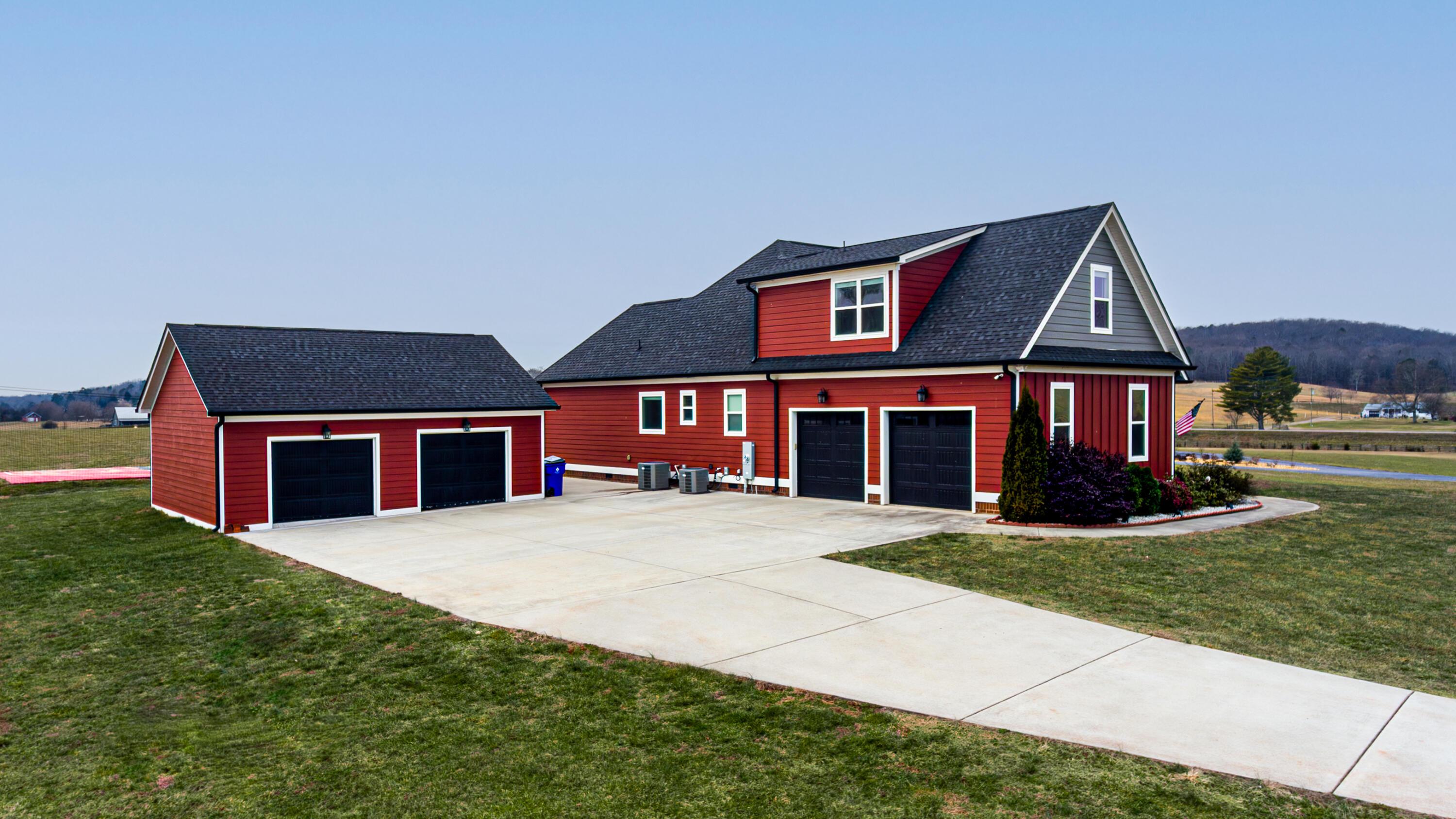 Image 3: EXT - Front - 1 (4)