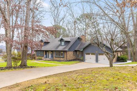 3510 Edgewood Circle NW