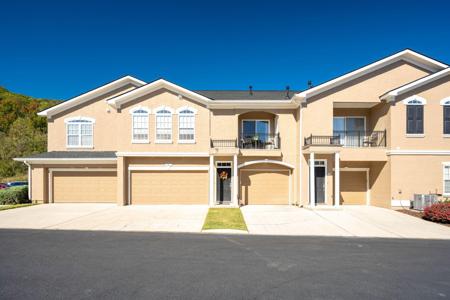111 Renaissance Court