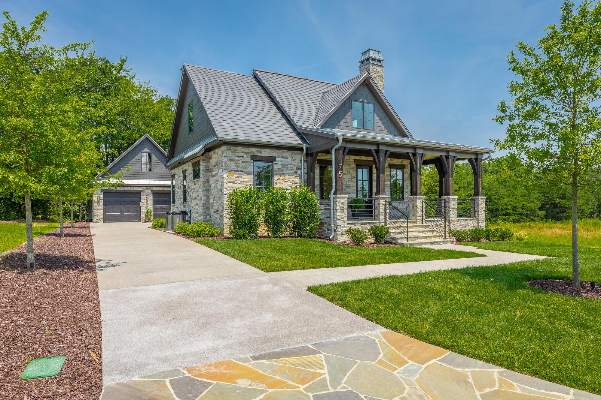 Image 2: 75 Clubhouse Lane HD-72