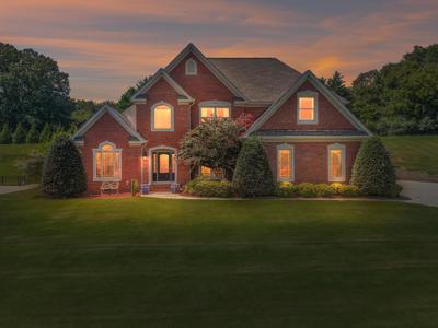 153 Thorncrest Drive