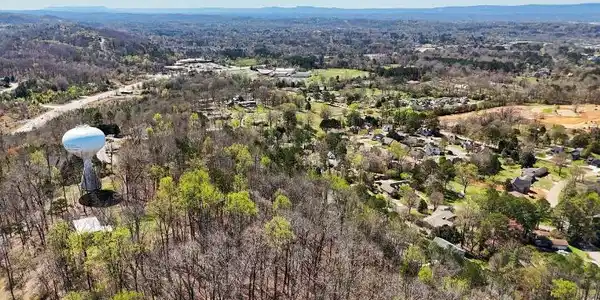 1720 Spring View Lane