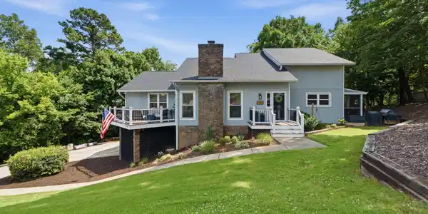 1706 Colonial Way Circle