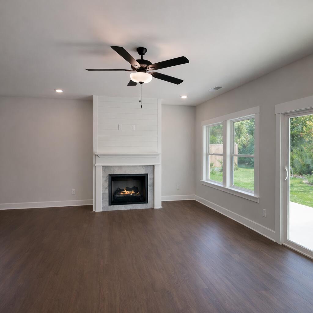 Image 4: FAMILY ROOM