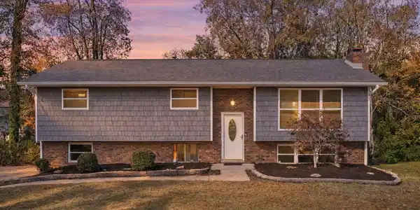 1004 Brynehill Lane