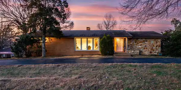 1512 Bunker Hill Drive