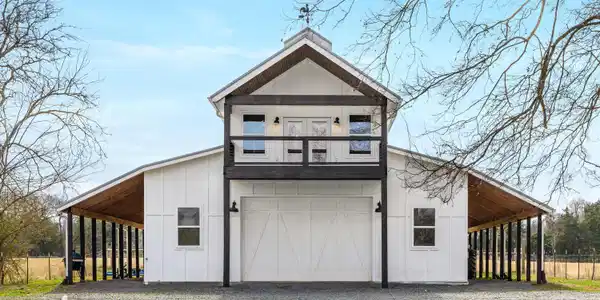 10142 Snow Hill Road