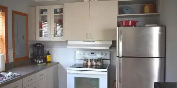 Image 4: kitchen-3