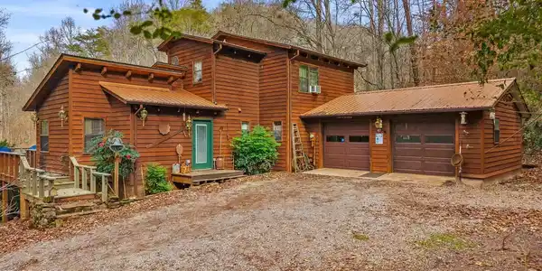 158 County Road 484