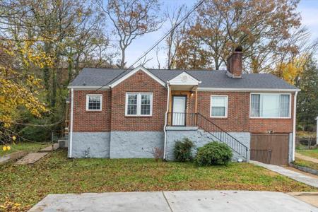 904 Glenwood Drive