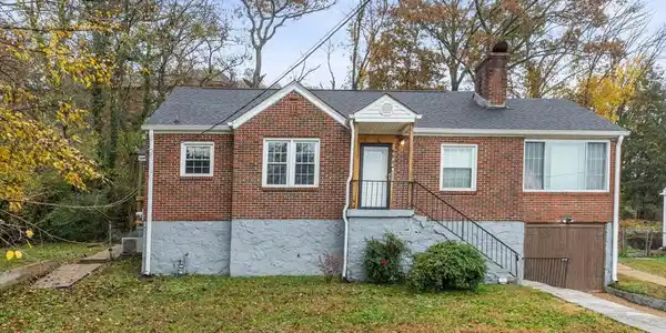 904 Glenwood Drive
