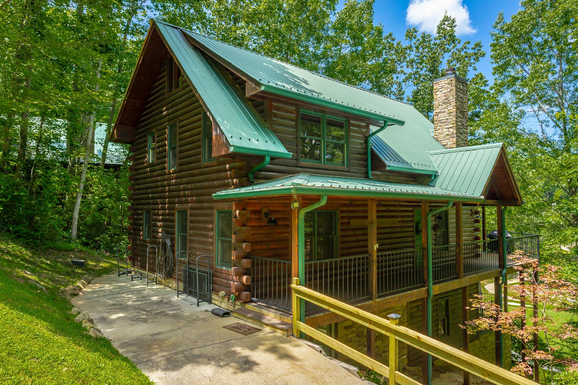 Image 2: 835 Rushing Waters Trail HD II-90