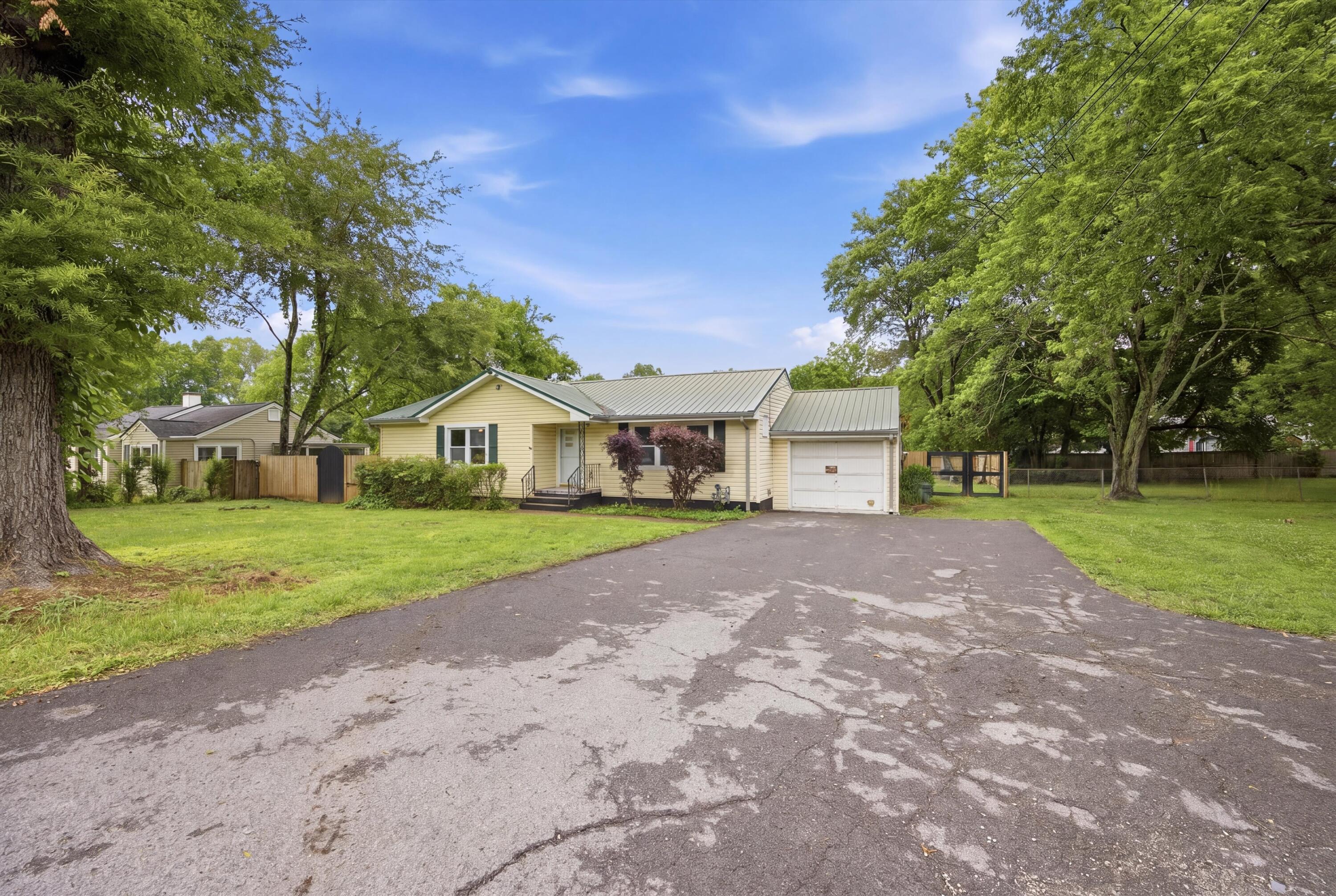 Image 4: 04-3089ChattanoogaValleyRd-34