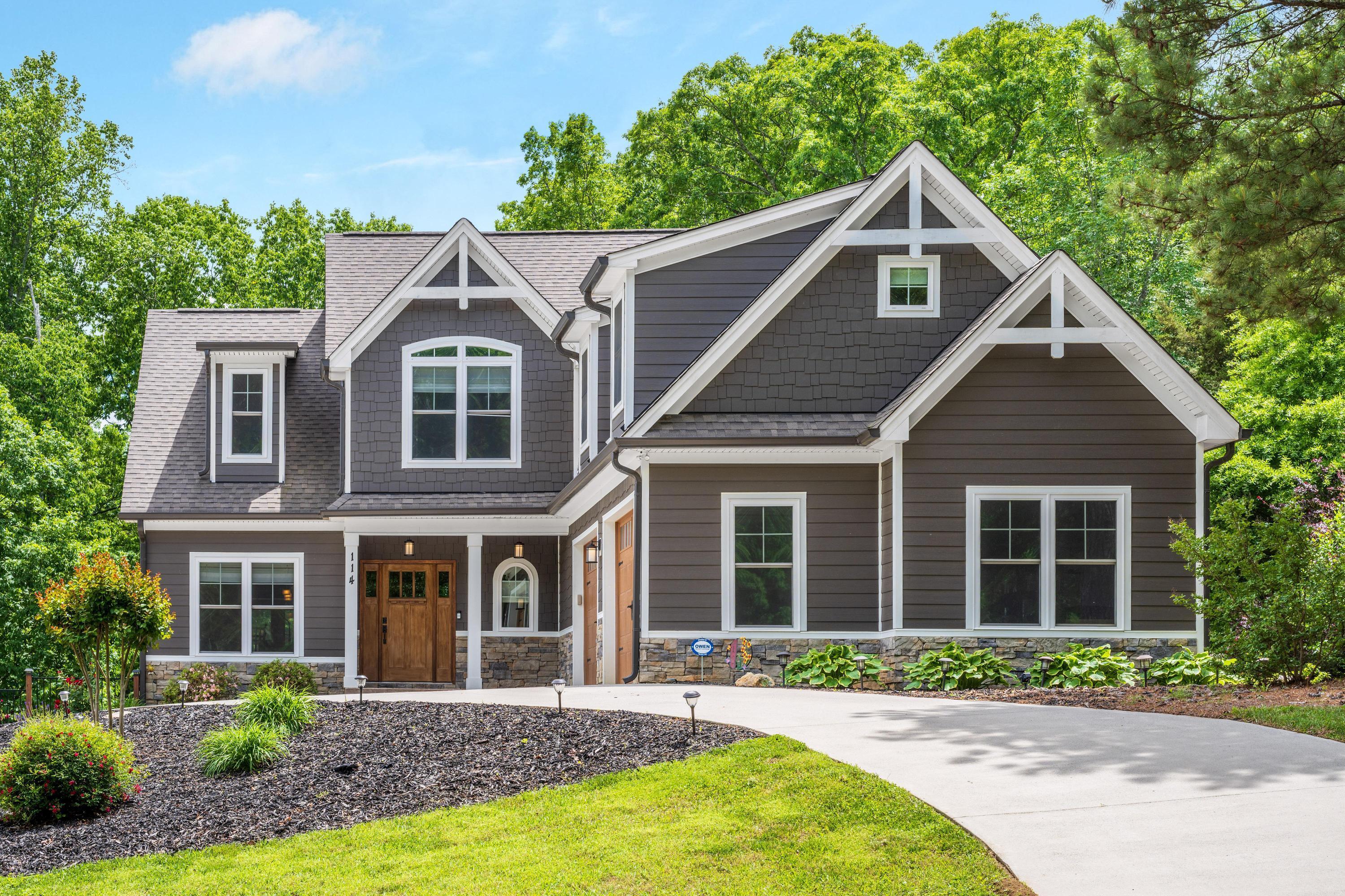 Image 1: 2025_05_May_114_Monroe_Dr_0002