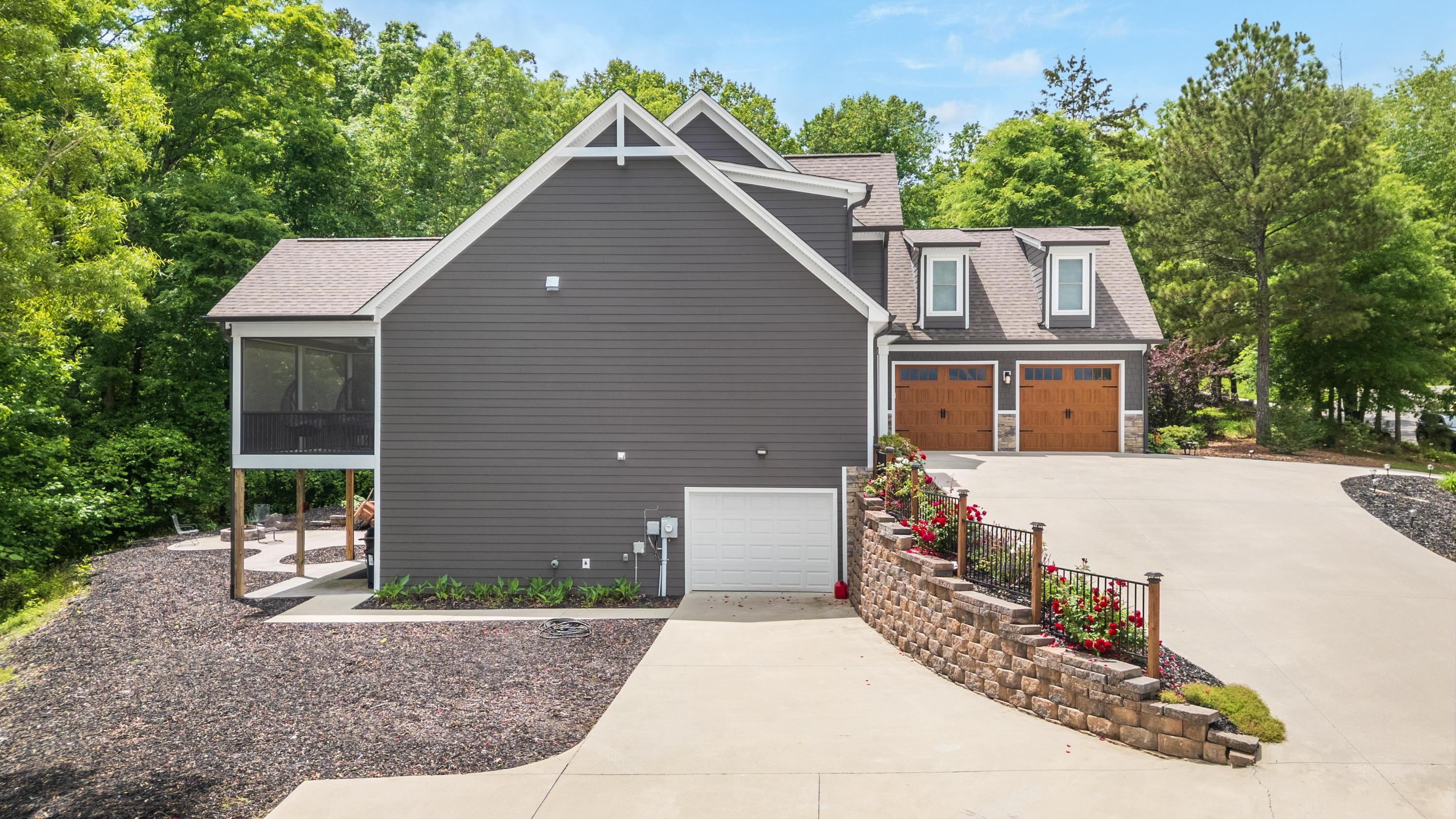 Image 3: 2025_05_May_114_Monroe_Dr_0004