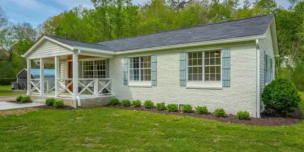 9039 Dallas Hollow Road