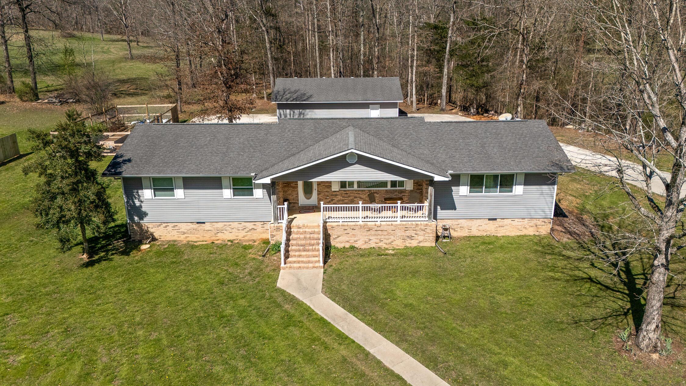 Image 3: 58-Daniels-57