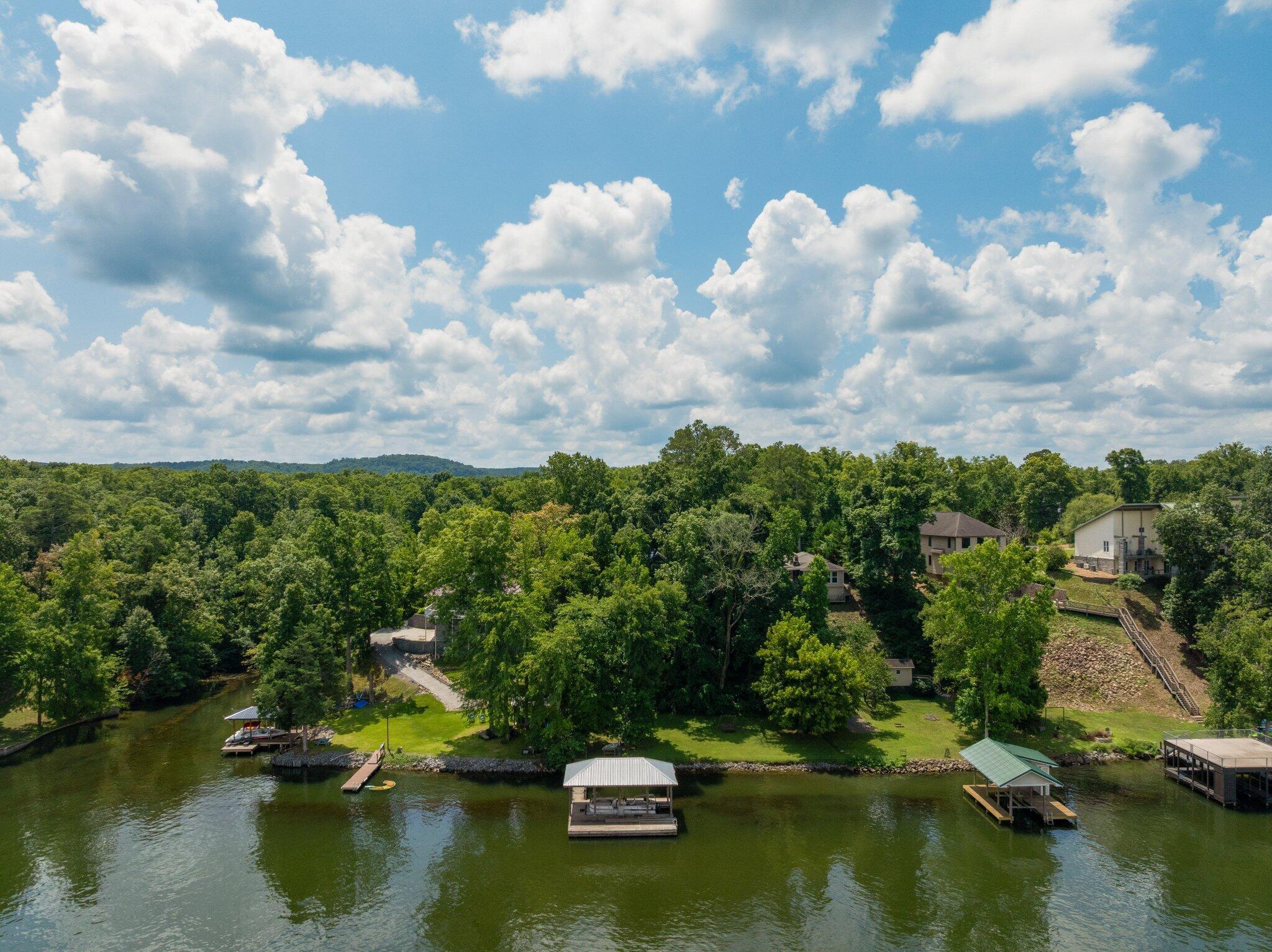 Image 3: 16 - 357 Russell Ln - Drone