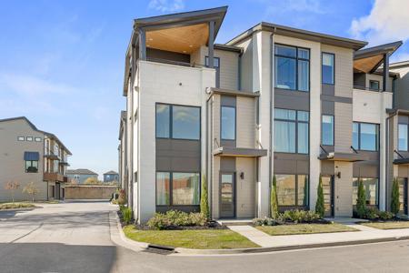 697 Burnside Place
