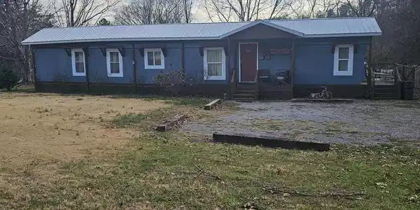 49 Hays Hollow Rd.