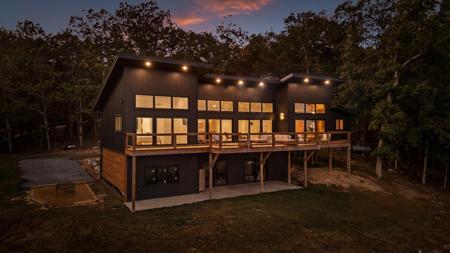 895 Hidden Brow Road