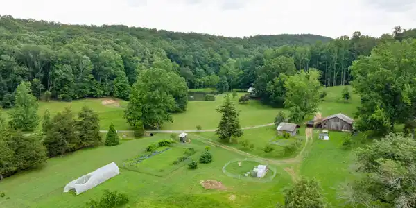 Image 2: 21 - 1621 S Cedar - Drone