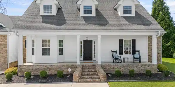 8746 Streamside Drive