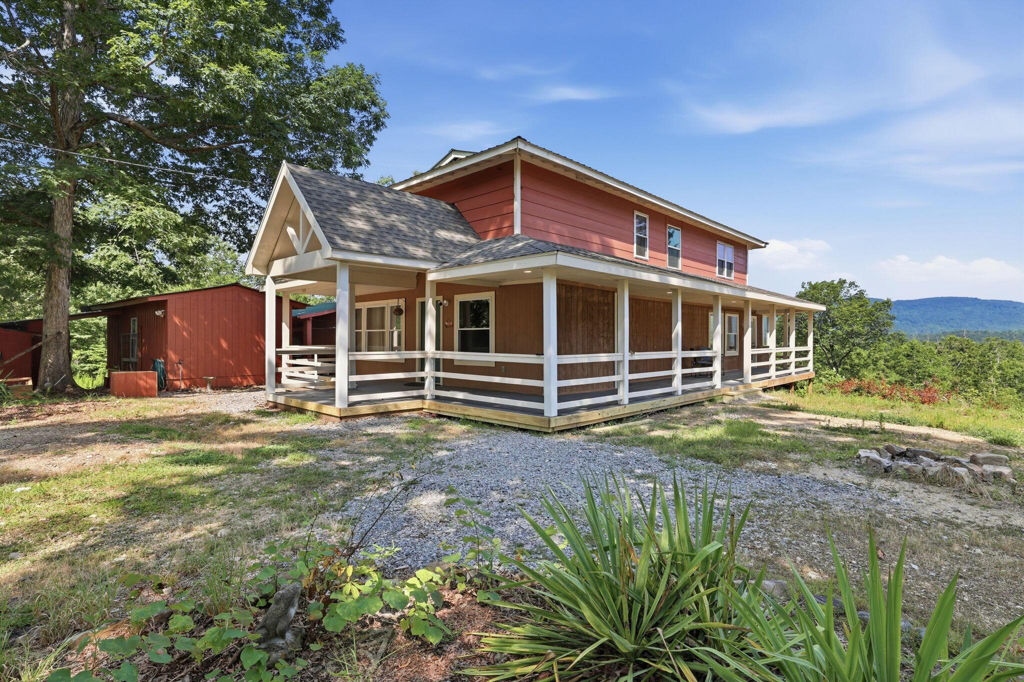 Image 1: 1-web-or-mls-421-dogwood-ln
