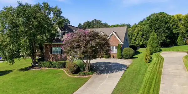 Image 4: 4-7345SplendidViewDr-49