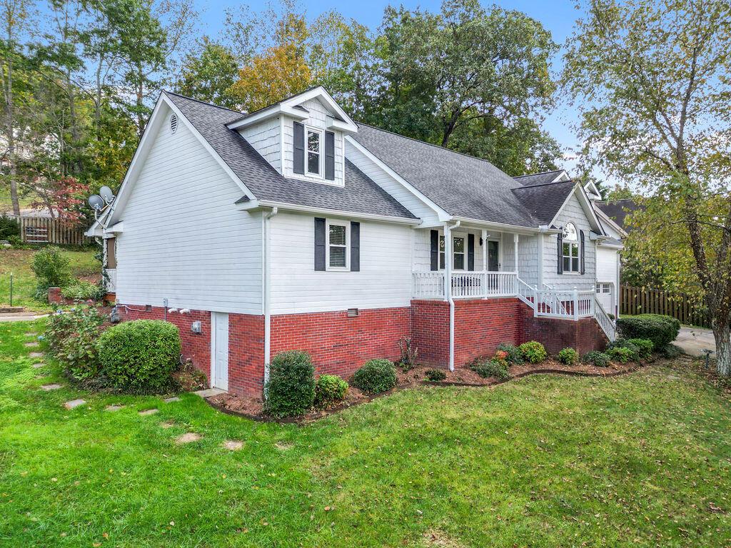 Image 3: 322Southwood-4