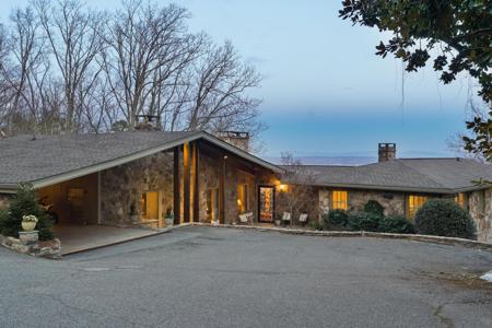 1001 Fleetwood Drive