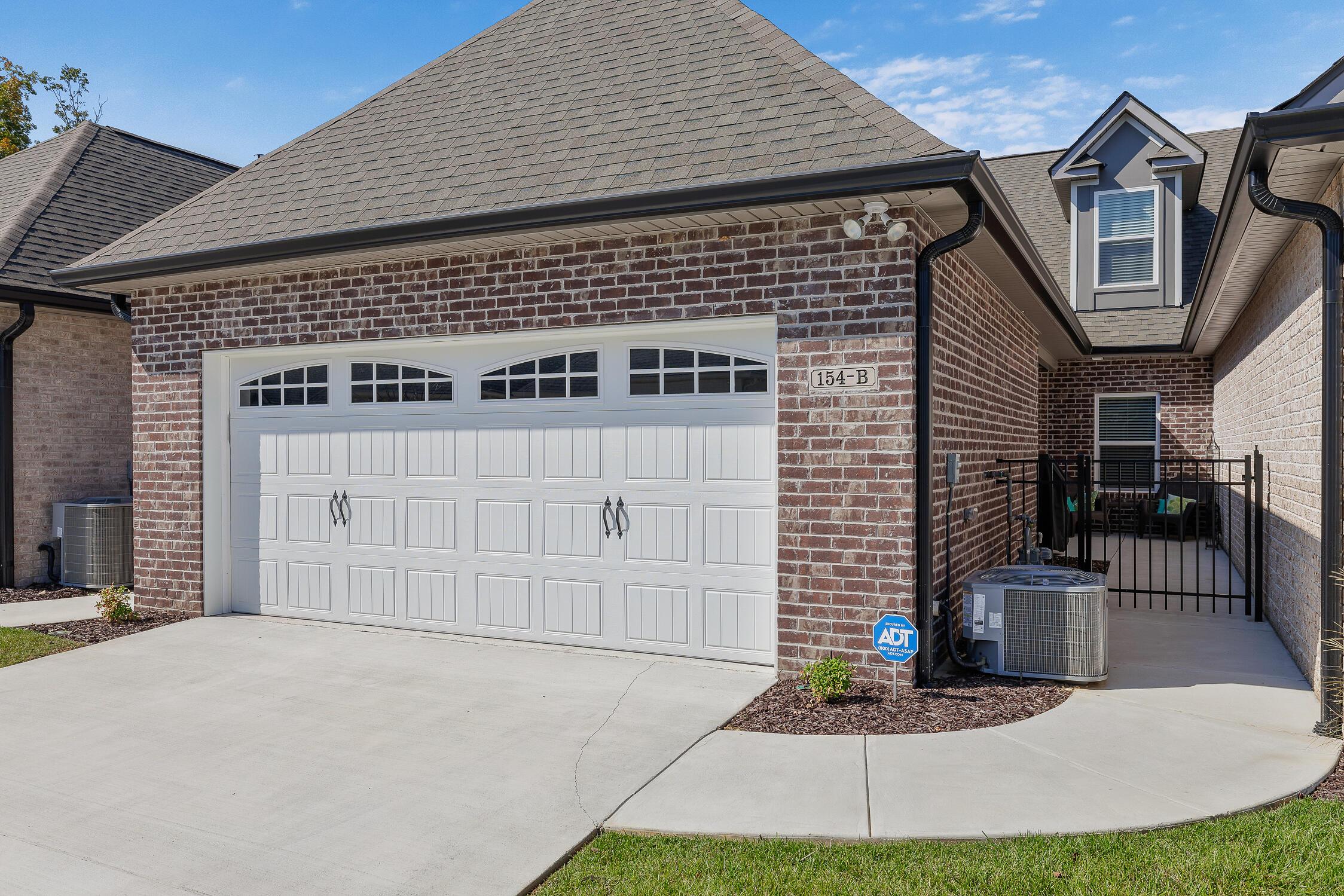 Image 4: Founding Way-32