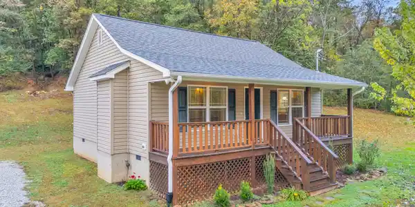 641 Lullwater Road
