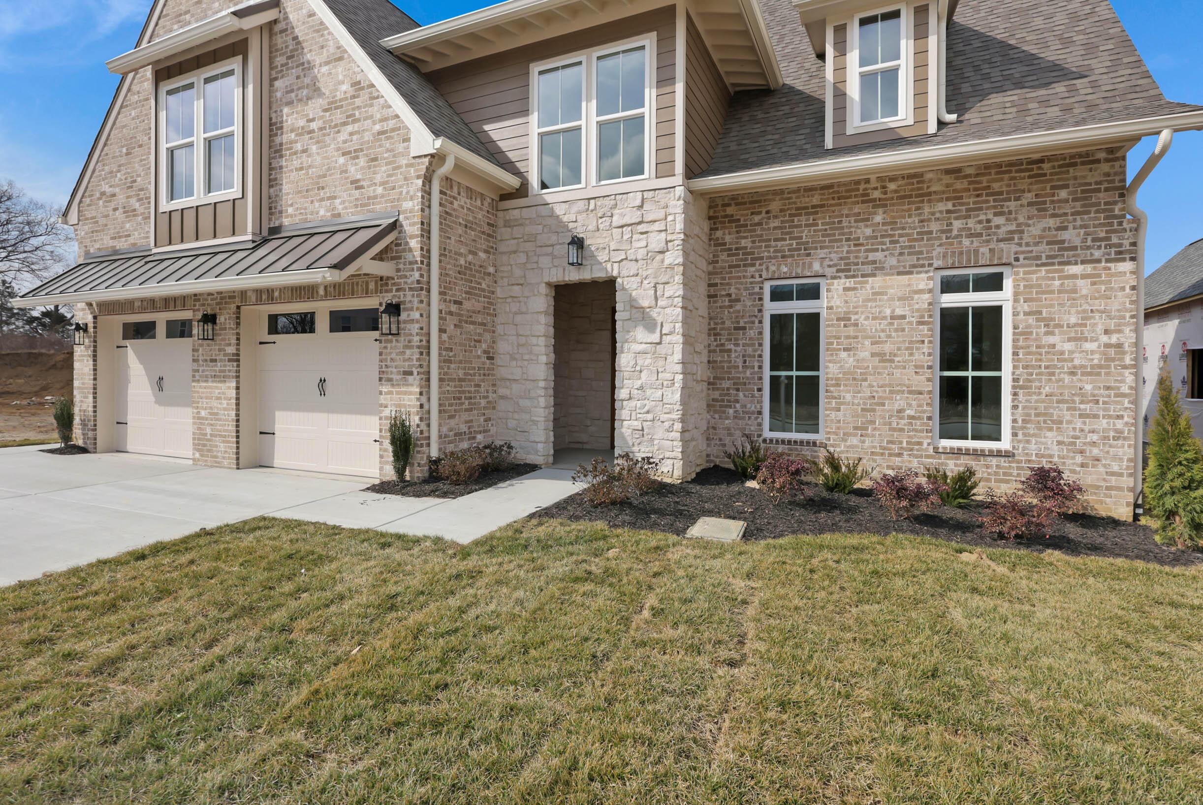 Image 3: 03-Pinnacle Tour - 8721 Palamon - 03