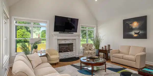 Image 4: Great Room