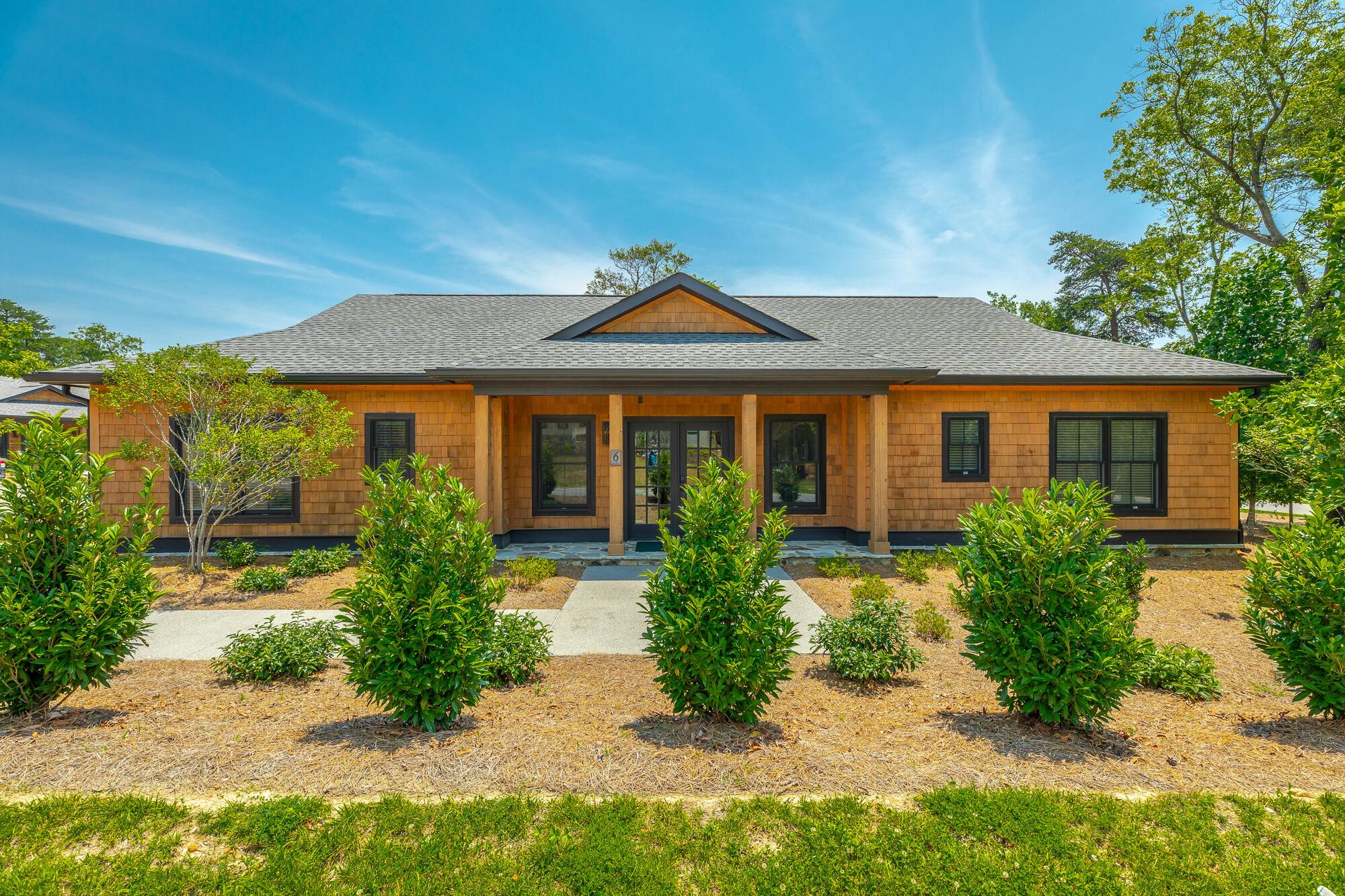 Image 1: 8 Heather Lane