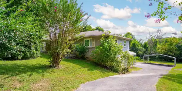 3000 Mary Walker Place