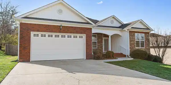 8964 Sunridge Drive
