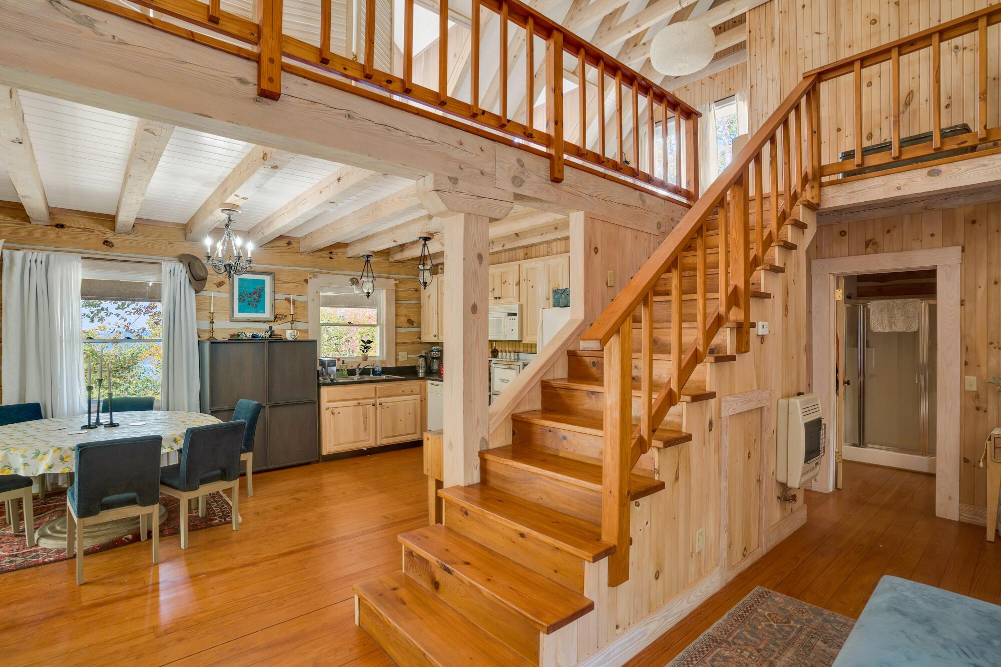 Image 4: Dale-Trail-Cabin-Photos-24