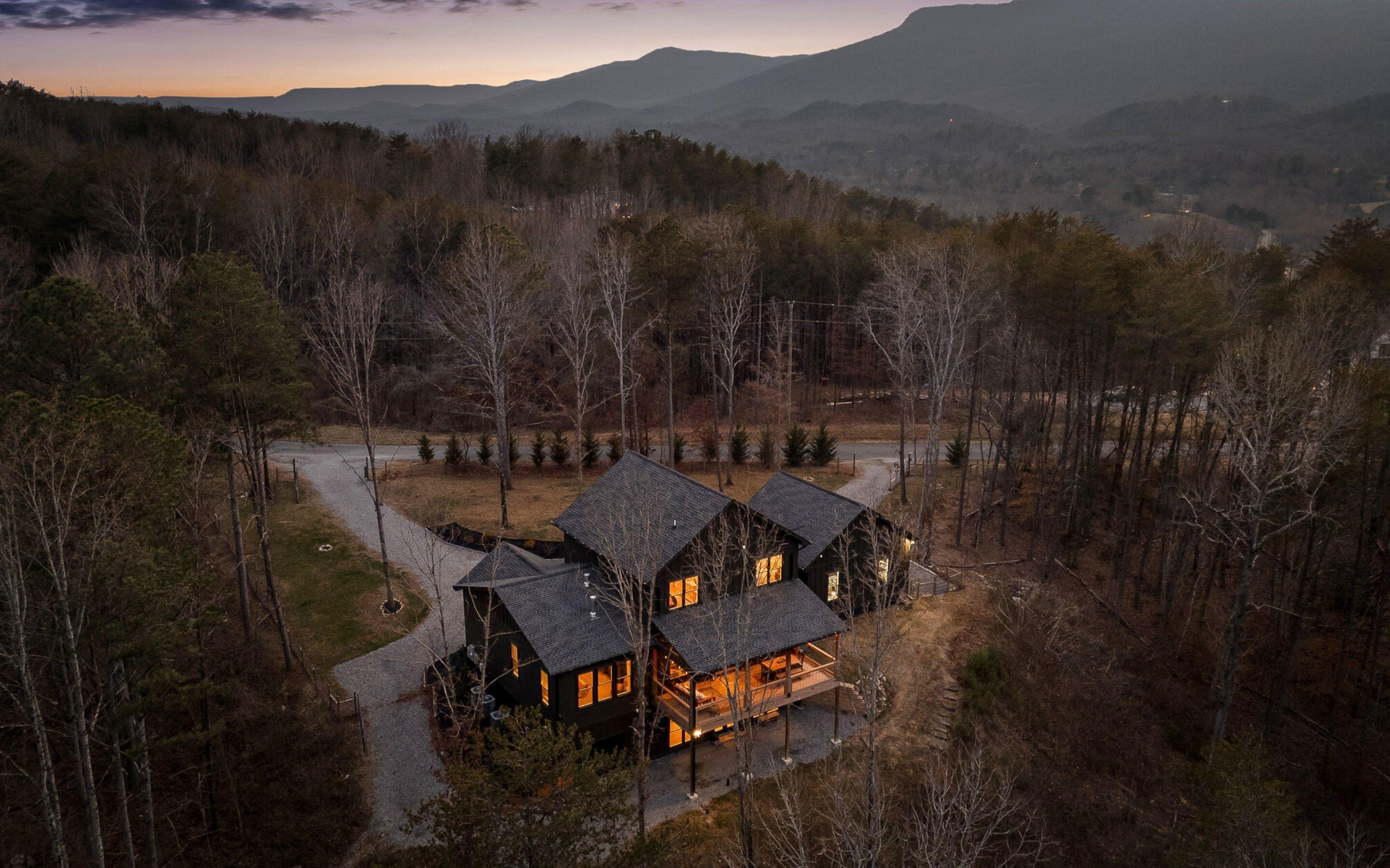 Image 2: Your Mountain Escape